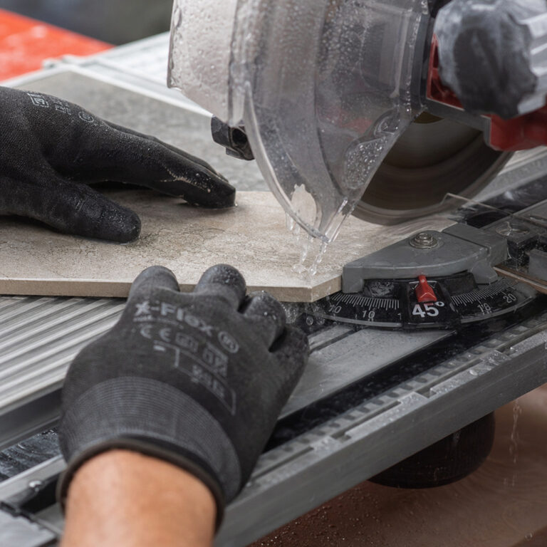 Master Your Wet Saw: A Complete Guide on How to Use It