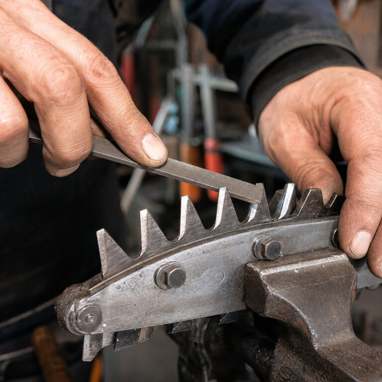 How to Sharpen Hedge Trimmer Blades: A Step-by-Step Guide